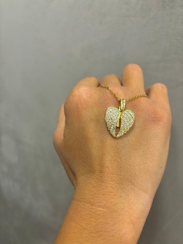 COLLANA CIONDOLO CUORE CON ALI D'ANGELO PERSONALIZZABILE CON NOME DONNA - Foto 3 di 8
