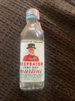 Vintage Mini Beefeater Very Dry Martini Gin Bottle 4.5" Airplane Sample - Image 1 of 2