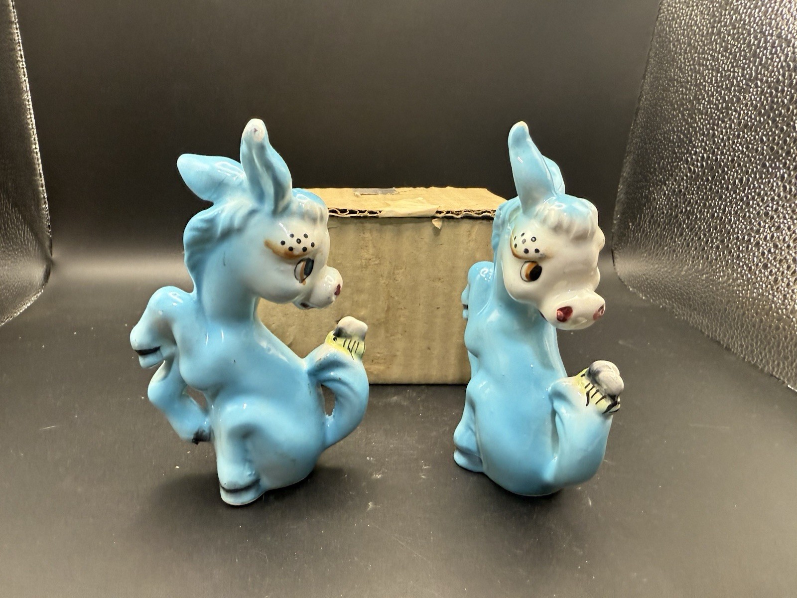 Vintage Blue Donkey Salt and Pepper Shakers 5