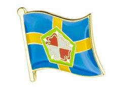 Pembrokeshire : Flag Enamel Lapel Pin Badge (UK SELLER - FREE UK POST)