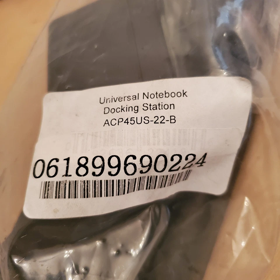 New Sealed Targus ACP45US 22 B Universal Laptop Notebook Docking Station - Image 2 of 4