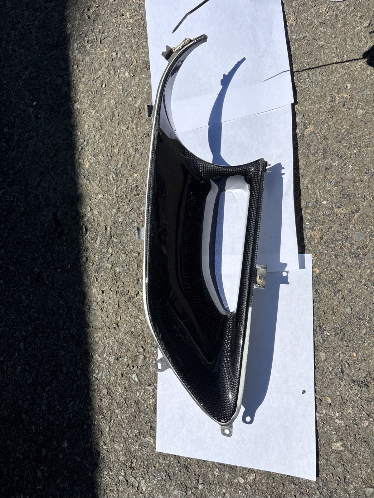 Ferrari 488 Carbon Fiber Taillight Trim – Original Style, Gloss Finish