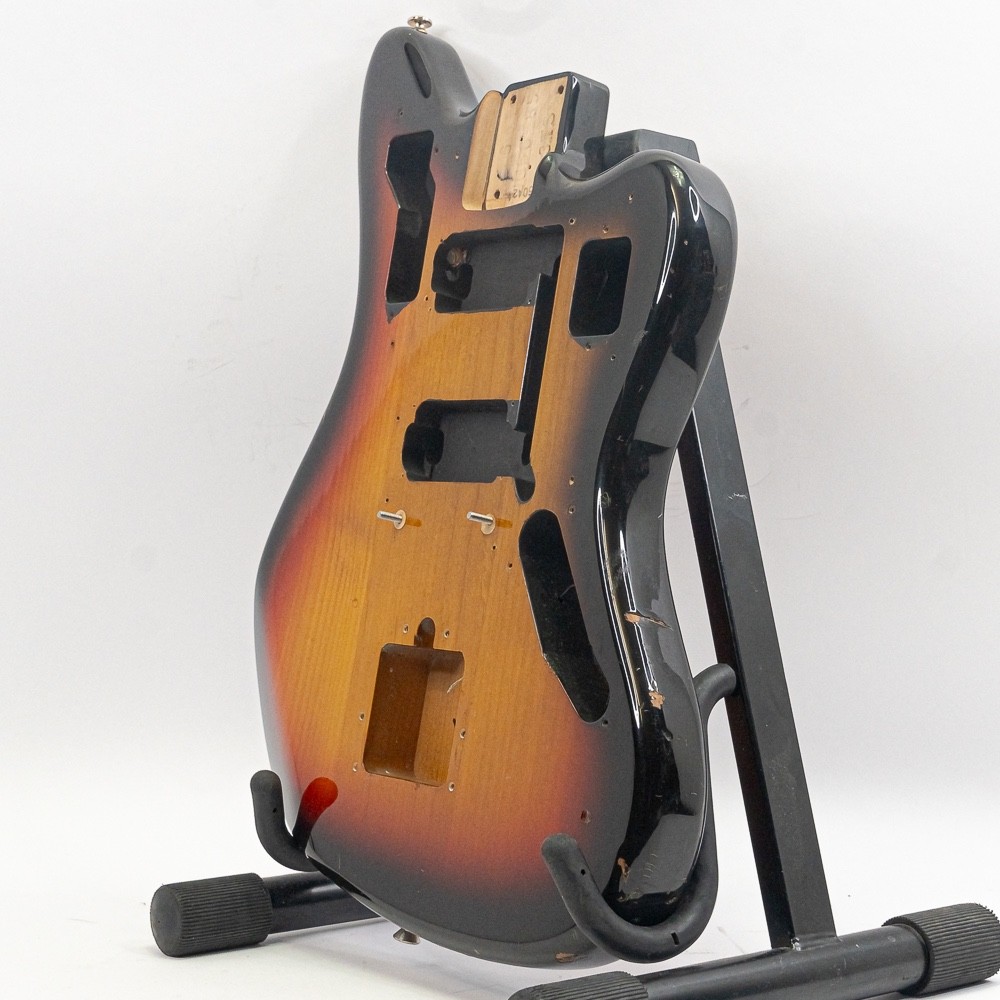 Fender Japan JG66-85 Jaguar Body – 1966 Reissue – 3-Tone Sunburst
