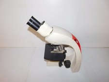 LEICA DM500 BINOCULAR MICROSCOPE W/ OBJECTIVES & LENSES (SCW90)