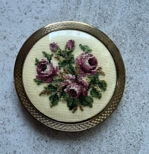 Vintage Gold Toned Needlepoint Embroidered Powder Compact Mirror Floral Nice H2