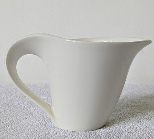 Villeroy & Boch creamer / milk jug "New Wave" design immaculate clean condition - Picture 2 of 7