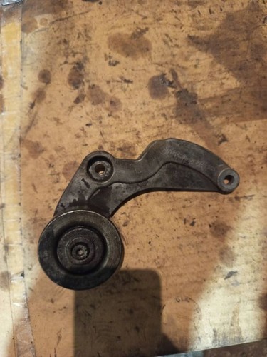 BMW 5 E39 1999 Halterung Lichtmaschine 82248561 Diesel 135kW LIA29685