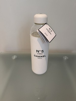 FACTORY 5 シャネル N°5 ローボトル ウォーターボトル 590mL Chanel No 5 Factory 5 Limited Edition Water Bottle - 590ml | eBay UK
