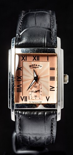 Rotary Salmon Sub-Dial Tank Men's Quartz Swiss Watch -- Working, 29 x 32mm Case - Picture 7 of 8