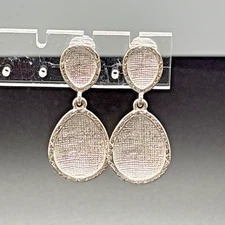 Stunning Silver Tone Cross Hatch Textured Vintage Dangling Clip-On Earrings