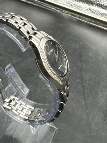 USED Citizen Eco-Drive Women's Watch (J015-S099731) Black Dial, Date, Bezel - Picture 8 of 12