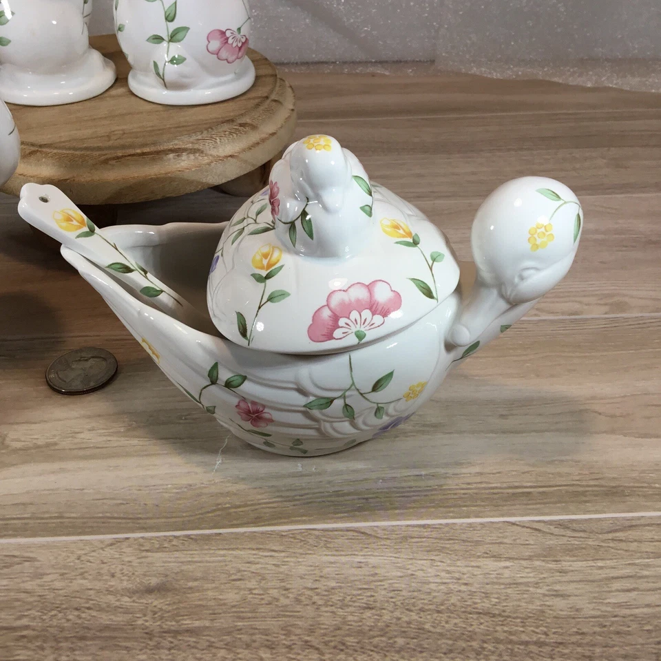 Johnson Brothers Summer Chintz, сливочник, сахарница с ложкой, соль и перец - Изображение 3 из 4