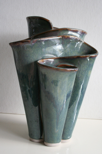 Bay Keramik handgefertigte 4 Kammer Band Vase 8,5"