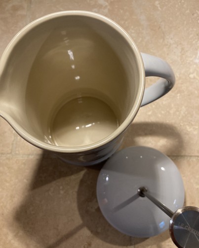 "Vapeur" LE CREUSET 34 once pressa da caffè francese grande nuova con etichette gres grigio chiaro" - Foto 6 di 11