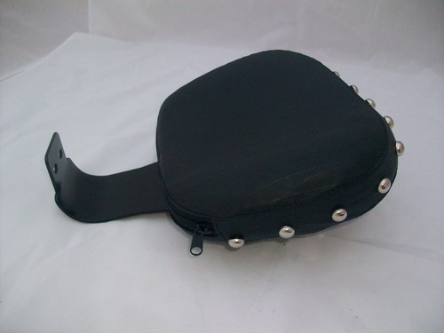 "NEW" YAMAHA V-star 1100 Classic Driver Backrest w/ Black Studded Pad - Picture 3 of 3