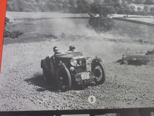 Vintage 1961 The New MG Midget Sales Advertising Foldout Brochure Original - Picture 5 of 10