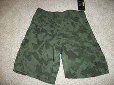 UNDER ARMOUR New NWT Youth Boys Loose Fit Shorts Cargo Camo Camouflage Green