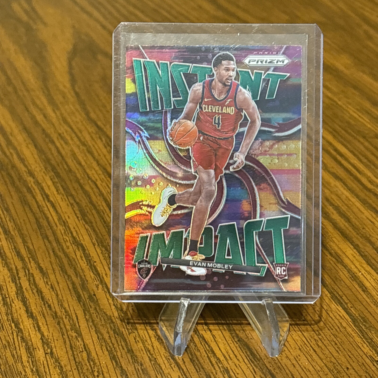 2021-22 Panini Prizm - Instant Impact Green Prizm #10 Evan Mobley (RC)