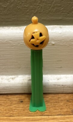 Pez Pumpkin 3.9 Stem Face Error Crooked Look!!!