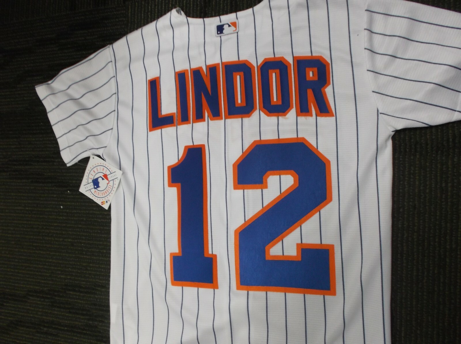 blue lindor jersey