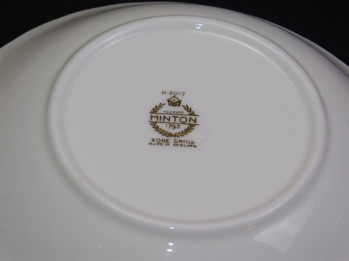 8 Minton MARLOW GOLD H-5017 Bone China 5.25" Gold Fruit Bowl England - Picture 5 of 5