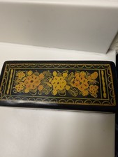 Vintage Lacquer Box, Olinala Mexico - Flowers & Foliage