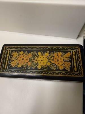 Vintage Lacquer Box, Olinala Mexico - Flowers & Foliage