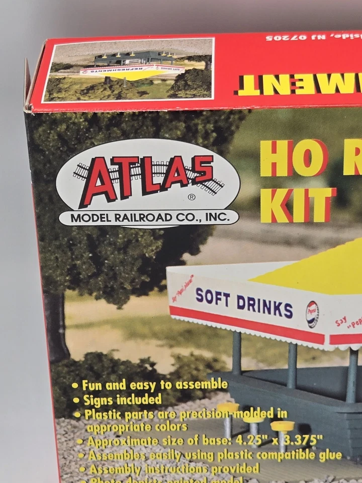 Atlas Refreshment Stand Kit - HO Scale Model Railroad Building - #715 - Image 3 of 4