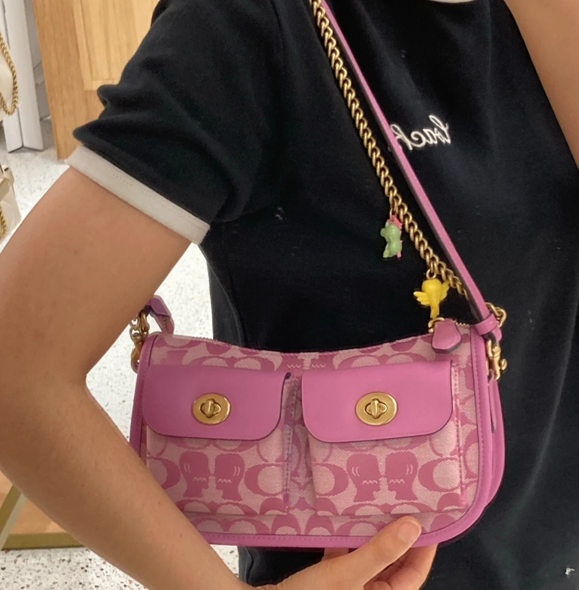 Coach ピンク ショルダーバッグ バッグ & ハンドバッグ 女性用 | eBay
