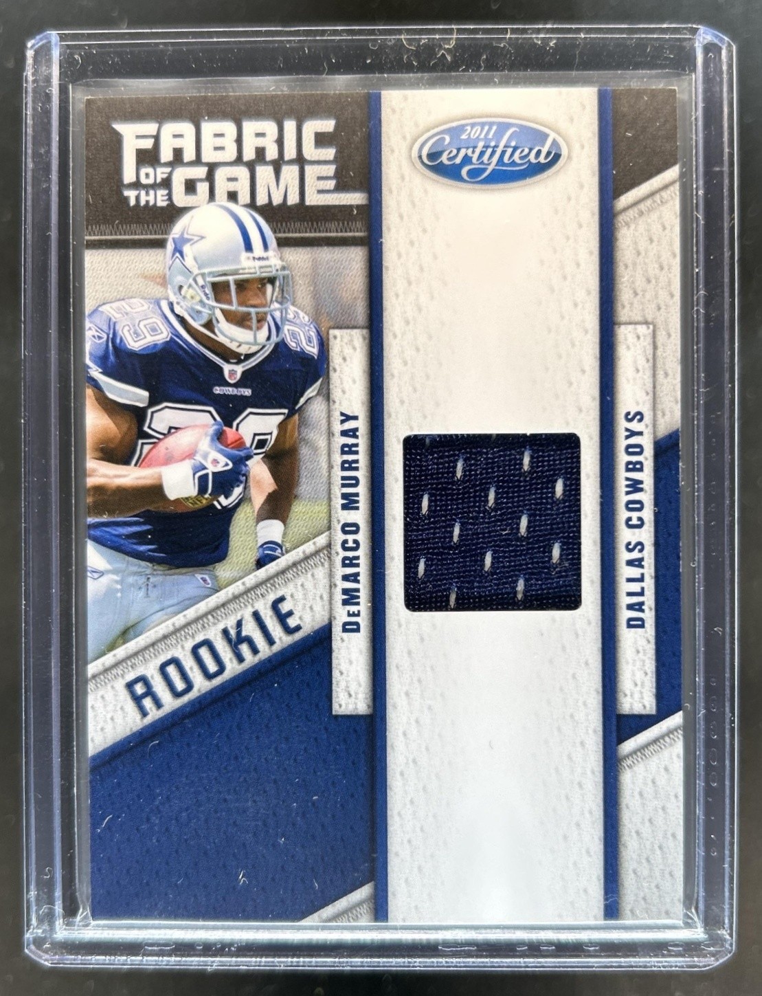 DeMarco Murray Panini Certified Fabric of the Game #28 Jersey Number Autograph