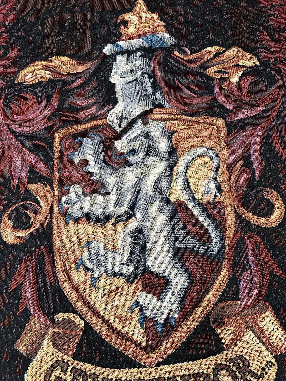 Harry Potter Gryffindor Crest Wall Hanging Tapestry Woven Throw Blanket Fringe