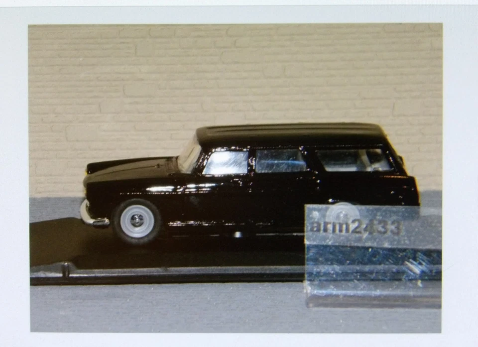 PEUGEOT 404 FAMILIALE BREAK 1964 NOIR ELIGOR 1/43 Ref 100601 - MADE EN FRANCE ! - Photo 2/4