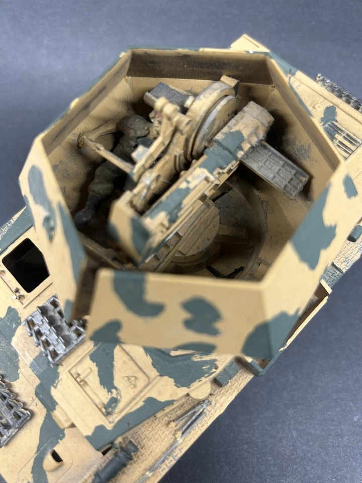 Vintage 1/48 Modelo Revell Flakpanzer IV Wirbelwind Foto 3 de 4