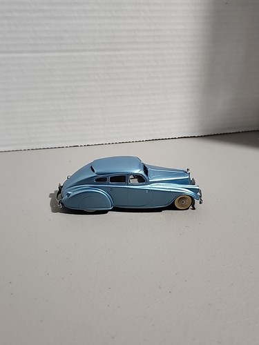 1936 Pierce-Arrow Model 1601 Sedan - a photo on