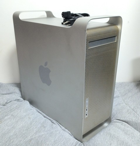 HEAVILY UPGRADED Power Mac G5 2.3 DP - WiFi, BT, 240GB SSD, 1TB HDD, 8GB RAM - 第 1/23 張圖片