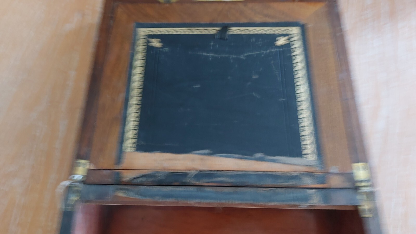 Picture 4 of 10