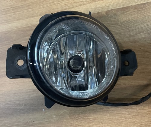 BMW E83 X3 3.0d Nebelscheinwerfer links 7184317 Original