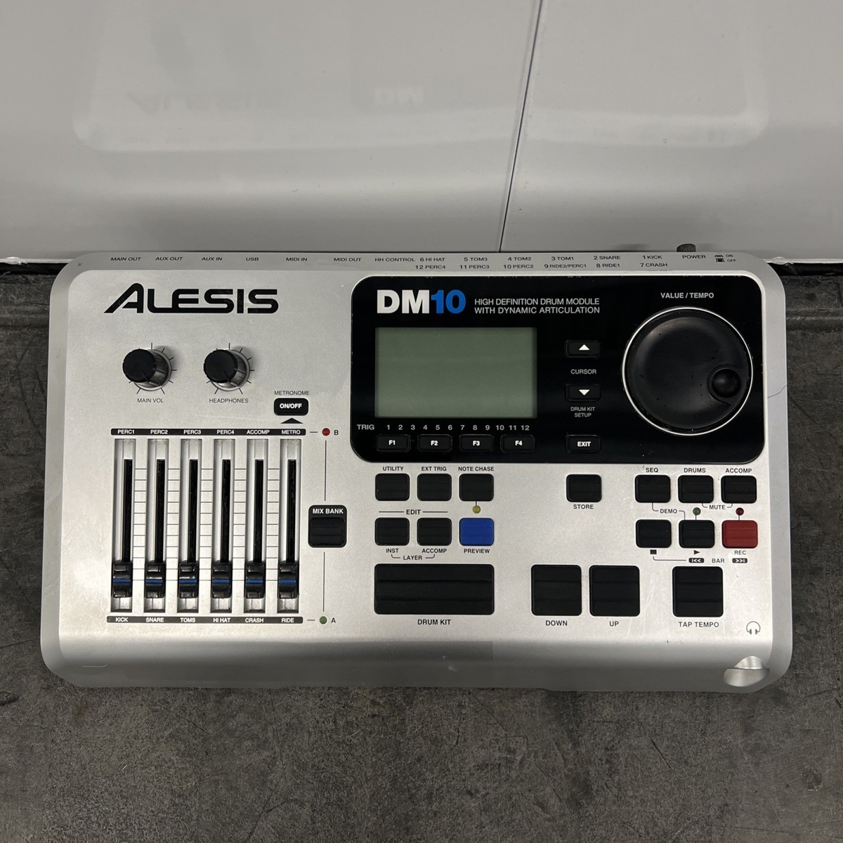 Alesis DM10 Drum Module with Power Supply, Mounting Plate, Clamp