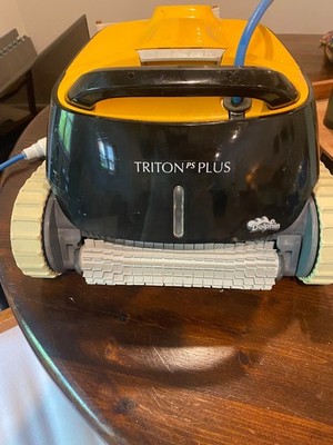 Maytronics Triton PS Plus Dolphin Pool Cleaner-PARTS OR REPAIR ONLY