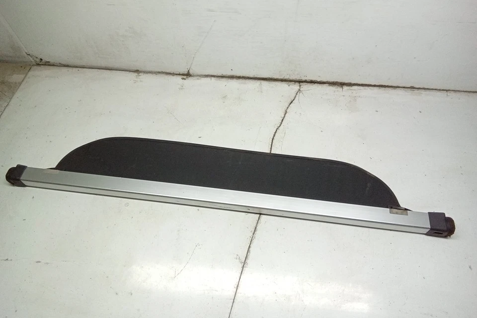 14 2014 Subaru Impreza tampa traseira de carga rolo de sombra fabricante de equipamento original - Imagem 2 de 2