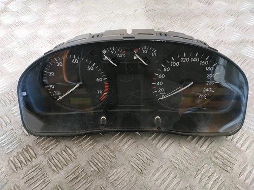 VW PASSAT B5 3B2 Kombiinstrument 3B0919860AX 1.80 Petrol 85kw 1999 20436429