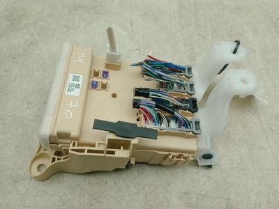 TOYOTA AURIS MPX BODY CONTROL FUSE RELAY BOX  MK2 2015-2019 8922102500
