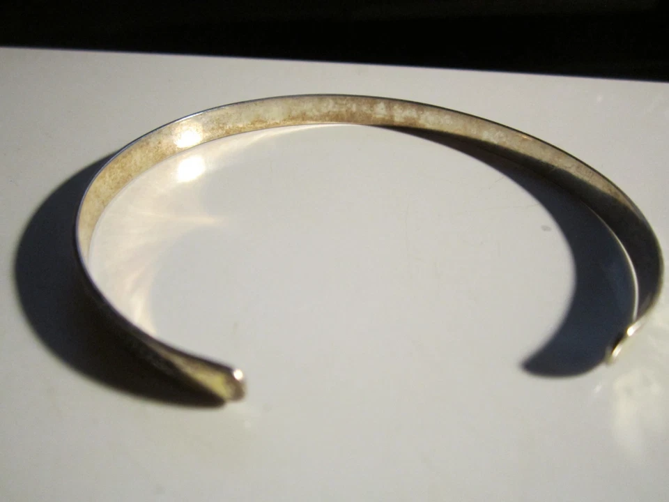 STERLING SILVER CUFF BRACELET - "COURAGE" RELIGIOUS SCRIPT FITS 8" WRIST - OFC-R - Image 4 of 4