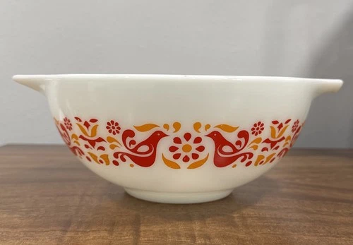 #443 Vintage PYREX Friendship birds Cinderella bowl 2-1/2 quart 2.5