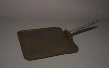 Calphalon Hard-Anodized Nonstick Cookware, 11-Inch Square Griddle