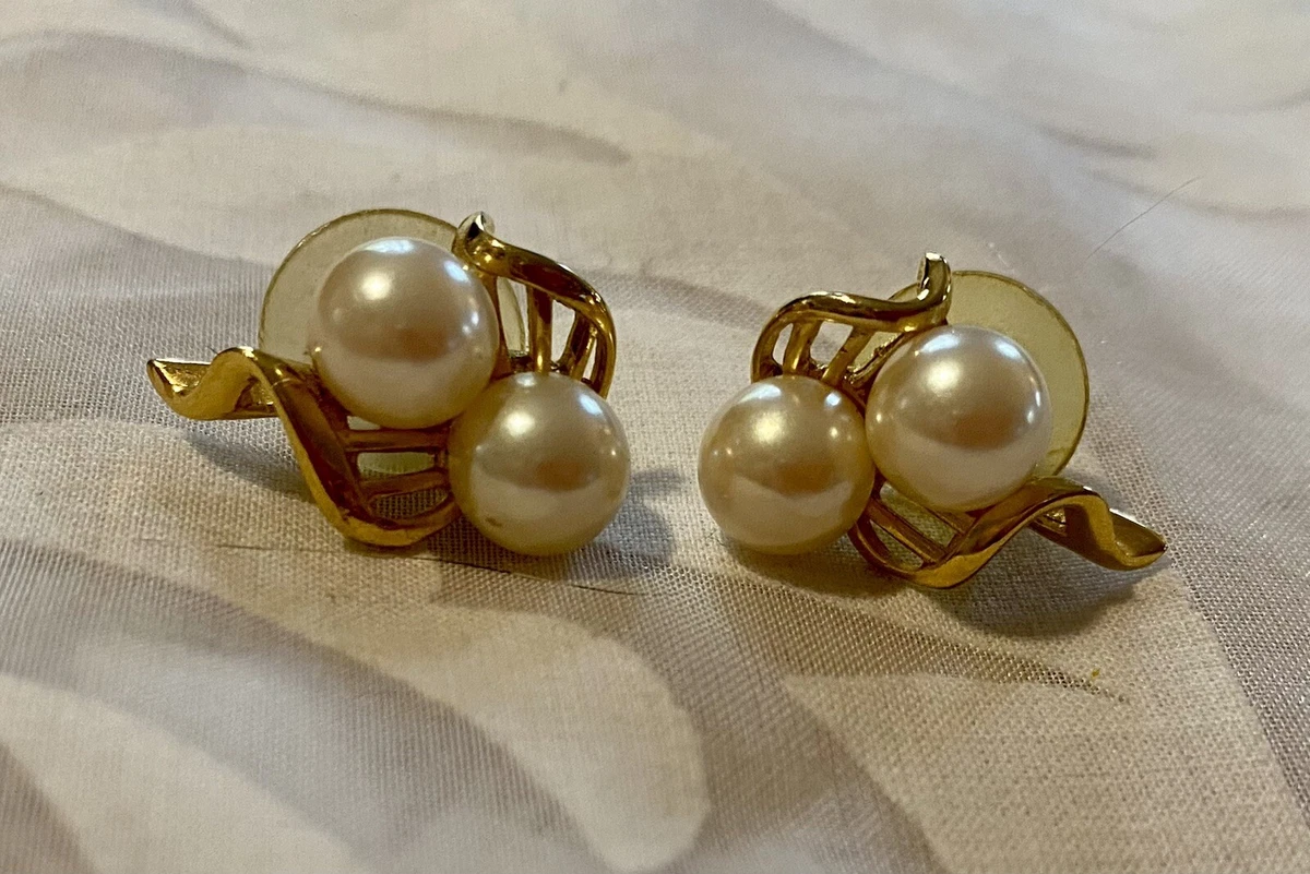 Richelieu pearl earrings deals