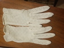Vintage Ladies White Gloves One Size Made In Japan