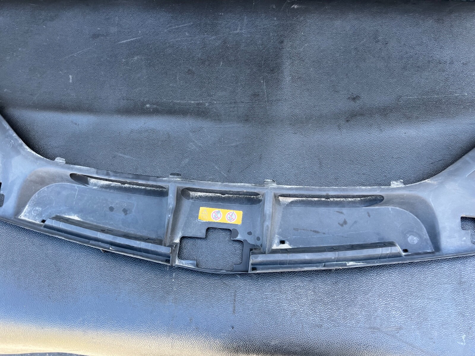 Mercedes-Benz Gl-class X166 Front Radiator Cover Panel A1668842922 