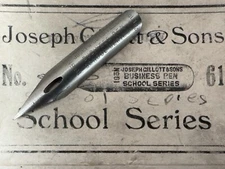 Vintage JOSEPH GILLOTT'S No. 61 School Series Dip Nib Gillott