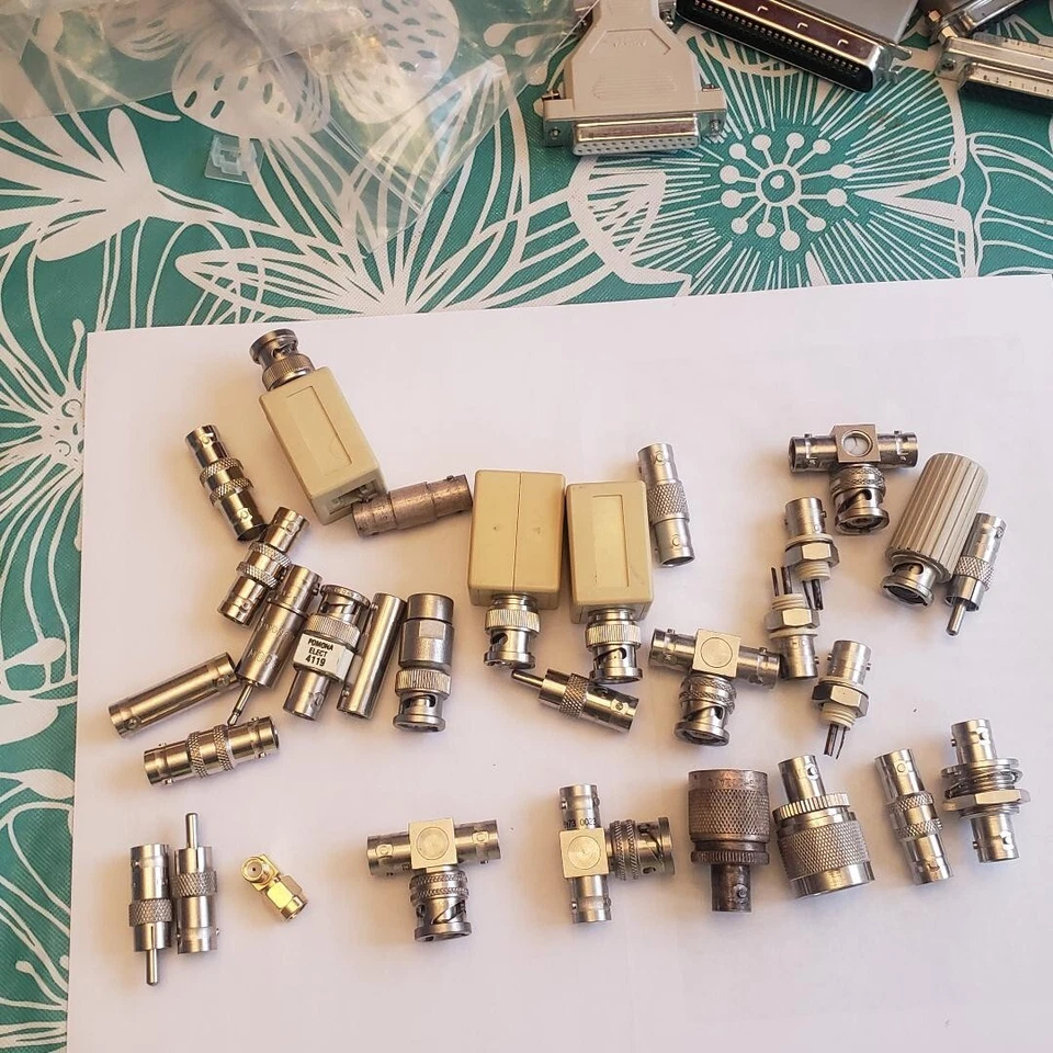 LOT OF VARIOUS TROMPETER COAXIAL CONNECTORS  TEI-14949 AND MORE - Image 2 of 4